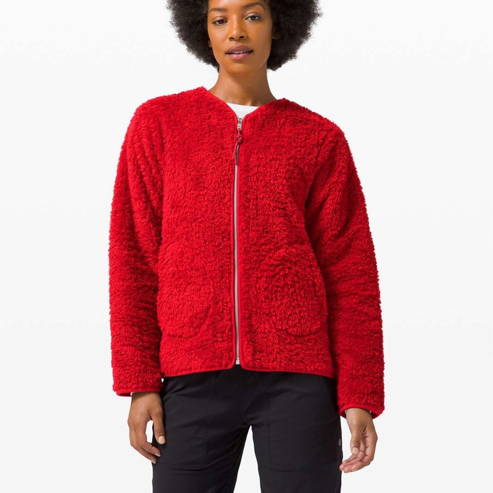Lululemon Oh So Sherpa Full Zip Dark Red
size 6